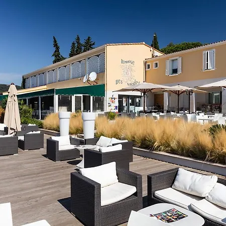 Camping Domaine Des Naiades 4*