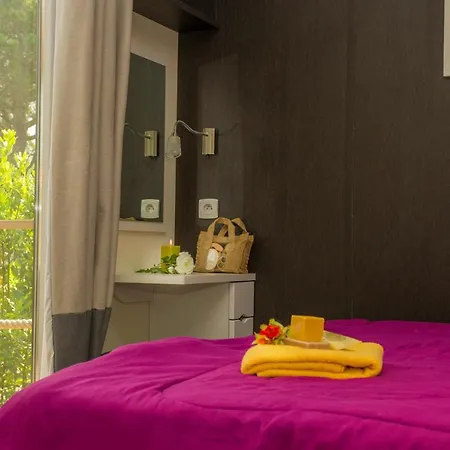 Domaine Des Naiades Camping