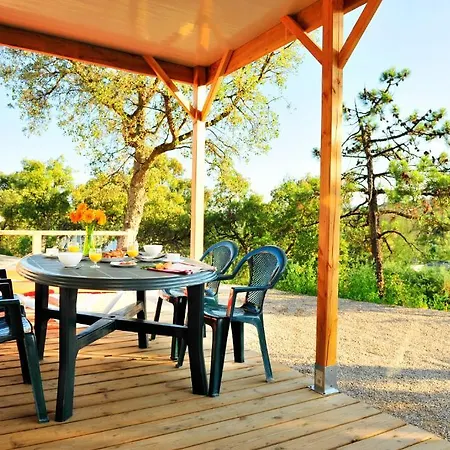 Camping Domaine Des Naiades 4*